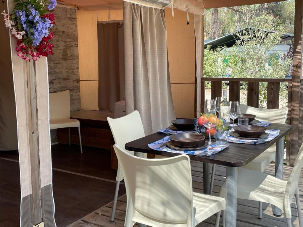 Camping I Melograni Marina Di Bibbona Exterior foto